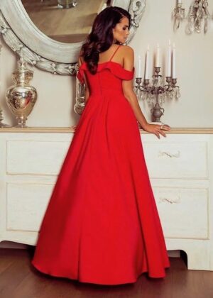 długa czerwona sukienka sinsay tył