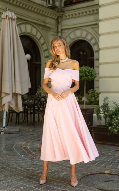 MARLEY Sukienka z Odkrytymi Ramiona C437 Pudrowy Róż