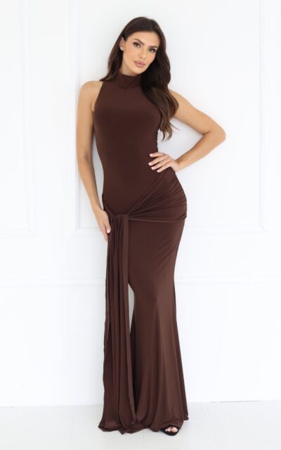 SYNTHIA Sukienka Maxi z Golfem i Wiązanym Szalem na Biodrach Czekoladowy